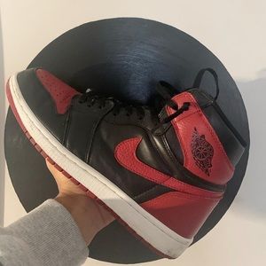 Air Jordan Bred 1 banned (2016)